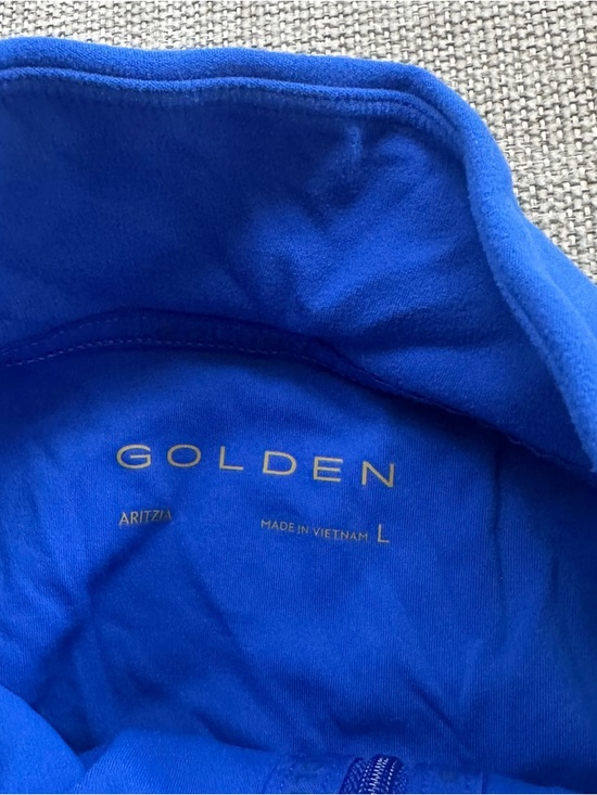 Aritzia golden workout set - Picture 5 of 8